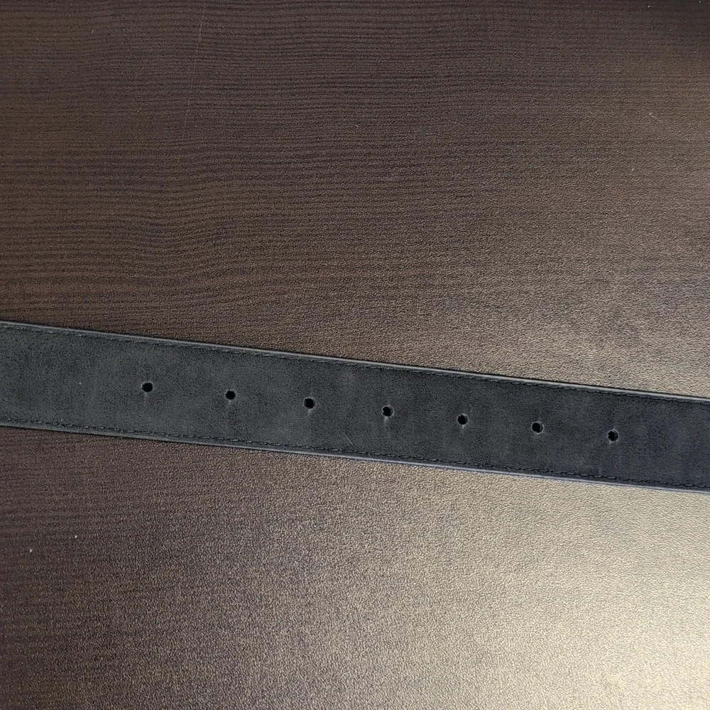 DISNEY 2024 Black Belt Size M Polished Metal Logo Buckle NWT